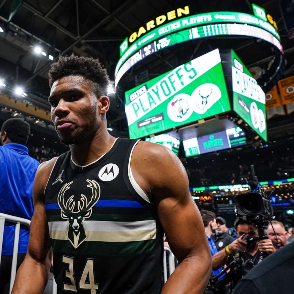 Indiana Pacers vs. Milwaukee Bucks FREE LIVE STREAM (12/7/23): Watch NBA in-season tournament semifinals online