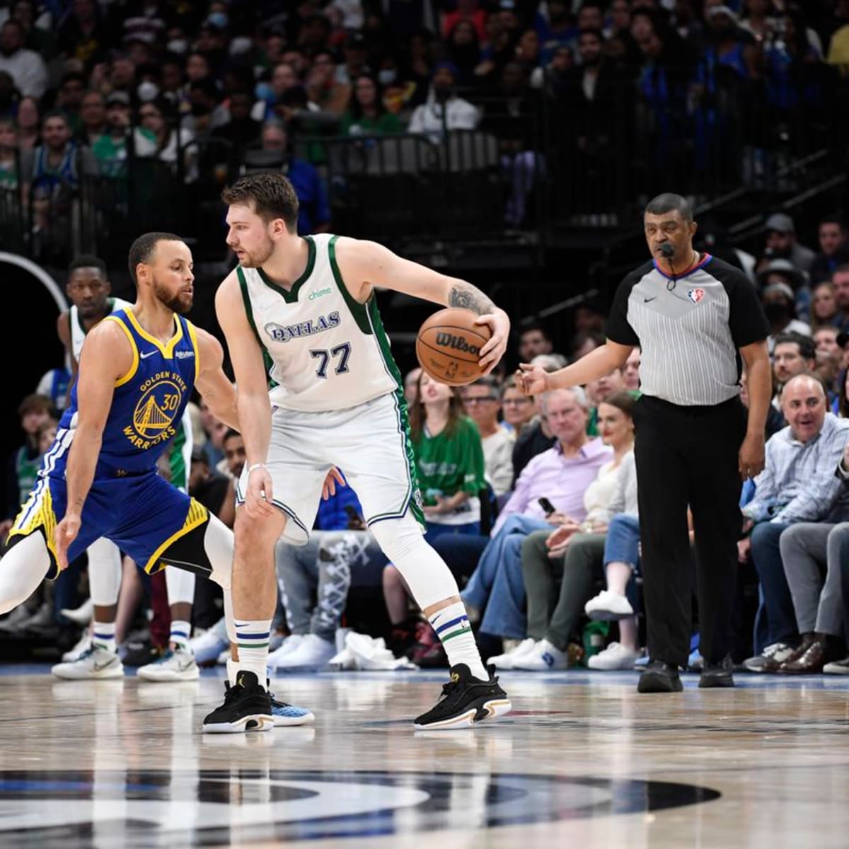 Stephen Curry's non-stop movement presents new challenge for Jason
