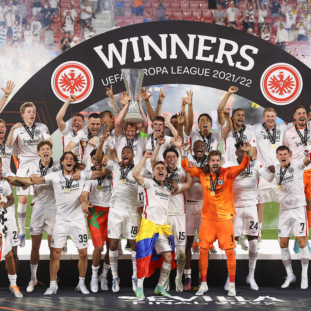 Eintracht Frankfurt wins Europa League in throwback of a final