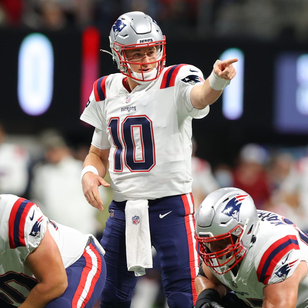 Patriots' QB Mac Jones in 2022: 'Very Good' or 'Elite'? - Sports