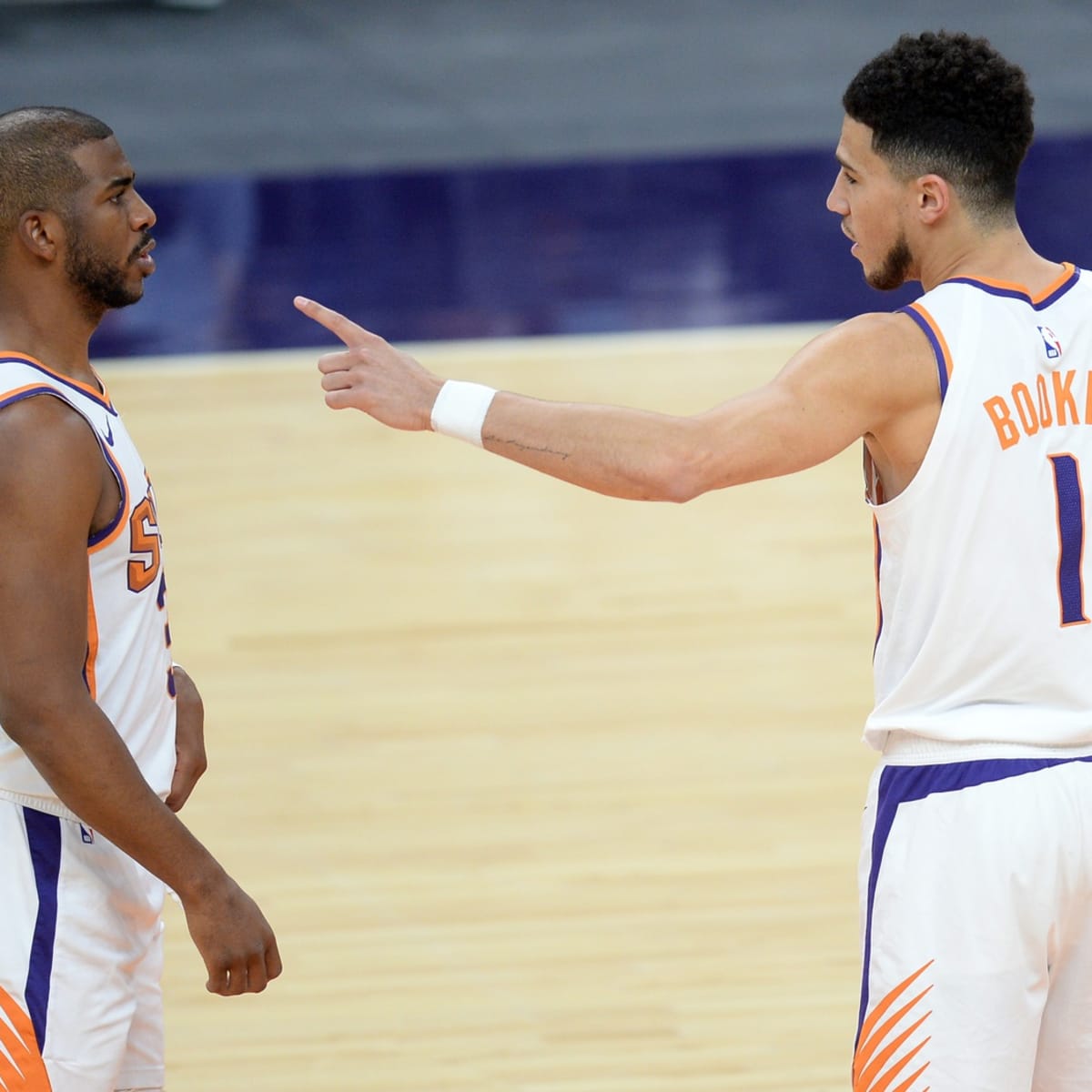 Suns' Devin Booker and Chris Paul Pre-Game Outfits Before Lakers Game -  Sports Illustrated Indiana Pacers news, analysis and more