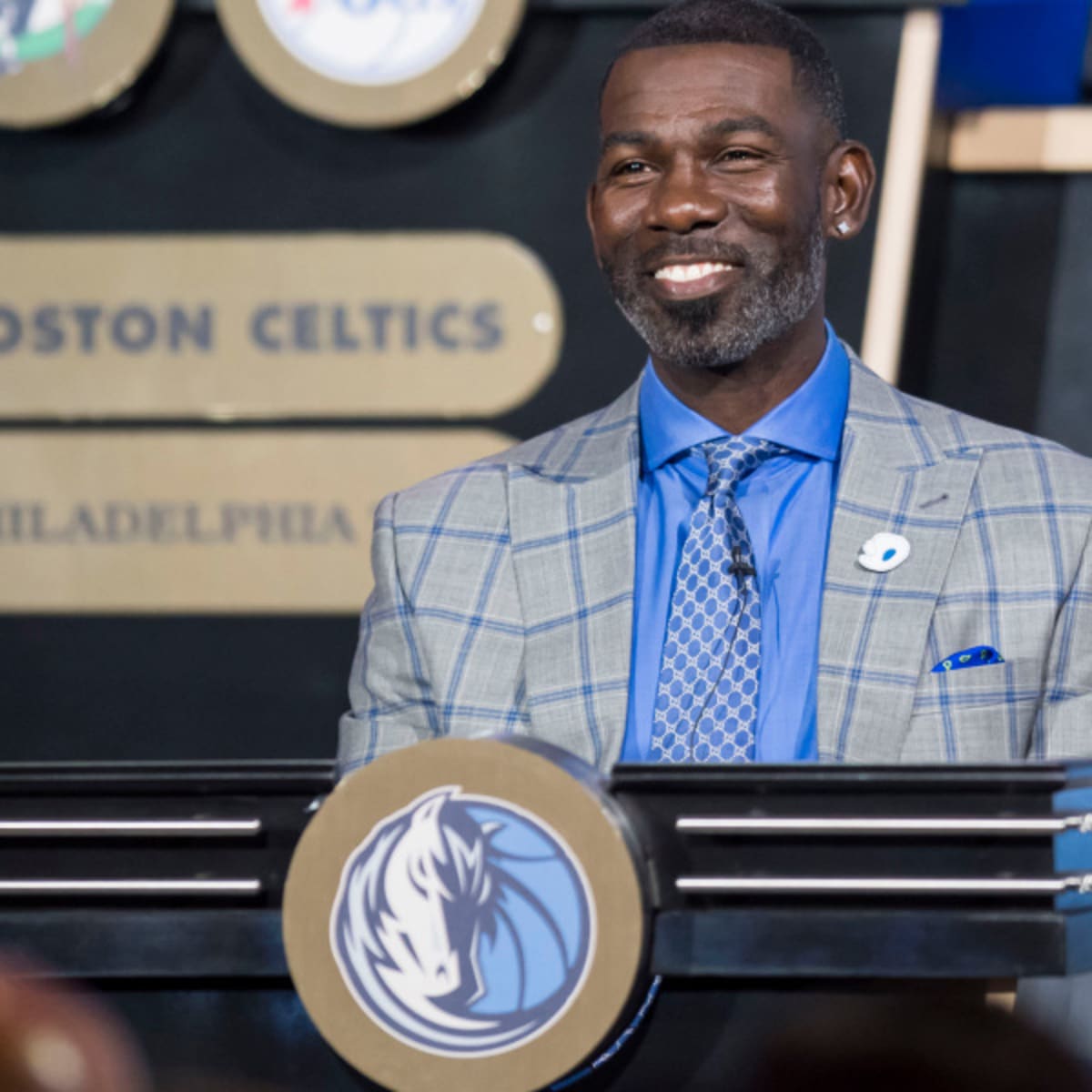 Stein: Mavericks 'strongly considering' Michael Finley for head of  basketball operations - Dallas Sports Fanatic