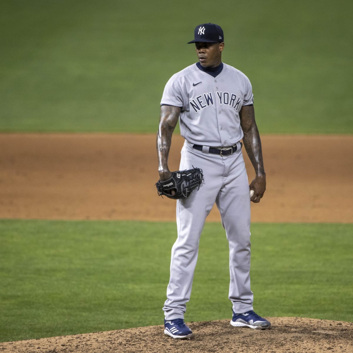 Kansas City Royals Sign New York Yankees RP Aroldis Chapman in Free Agency  - Sports Illustrated NY Yankees News, Analysis and More