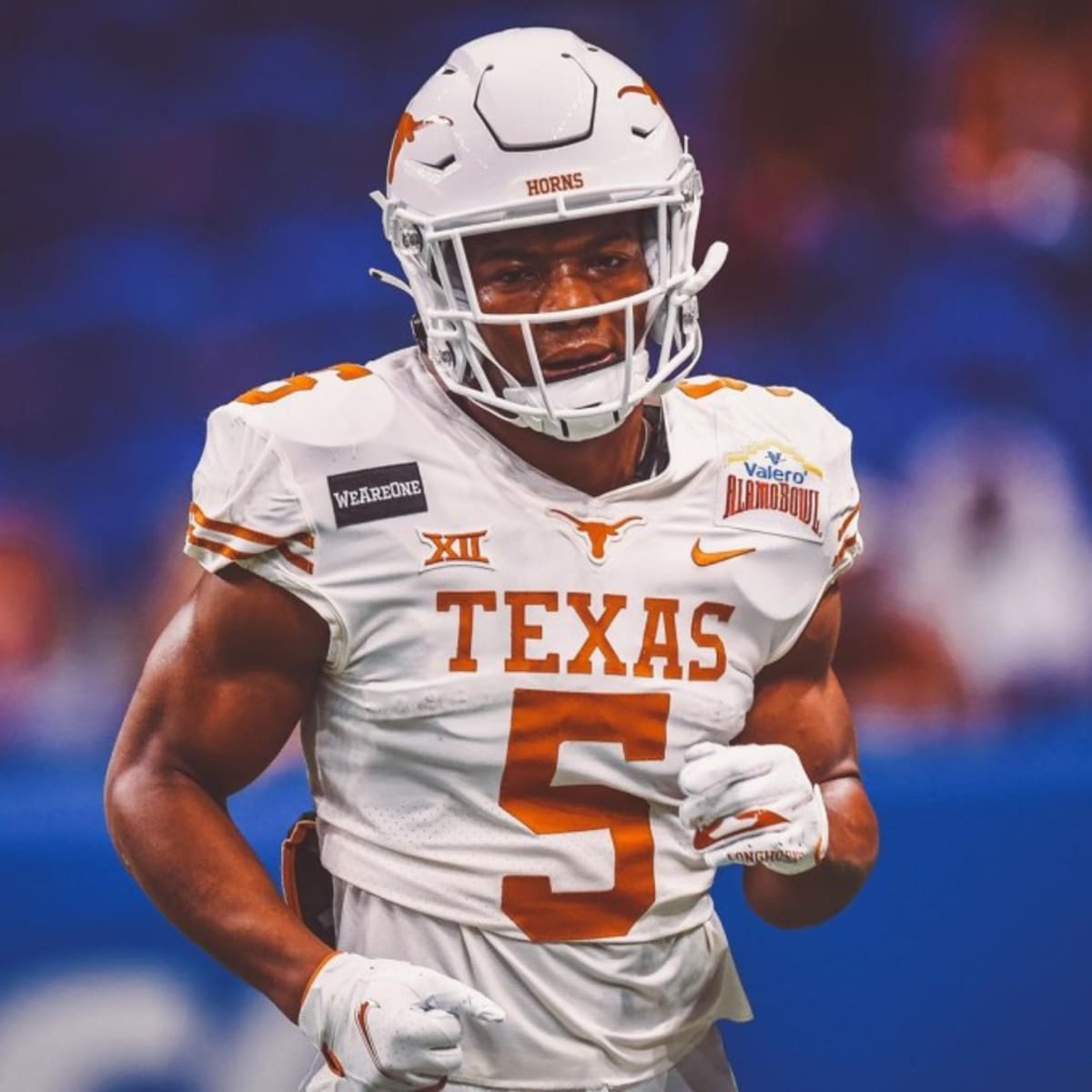 Watch: Texas Longhorns Star Bijan Robinson Agrees to Cameo for Oklahoma Fan  - Sports Illustrated Texas Longhorns News, Analysis and More