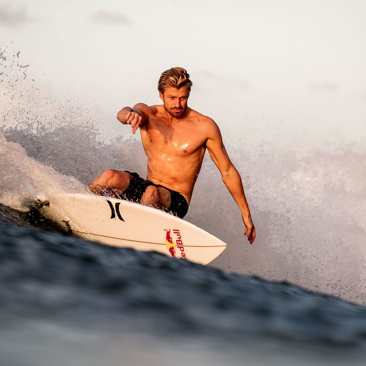 HURLEY ATHLETES DOMINATE THE SURF WORLD