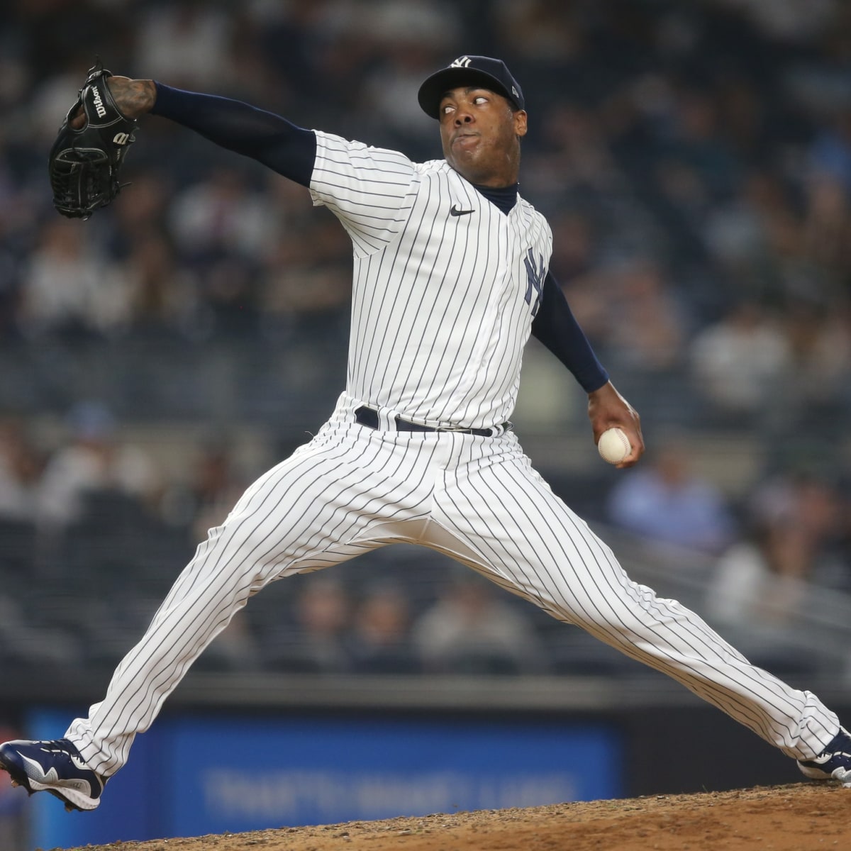 New York Yankees closer Aroldis Chapman has elbow injury - Sports
