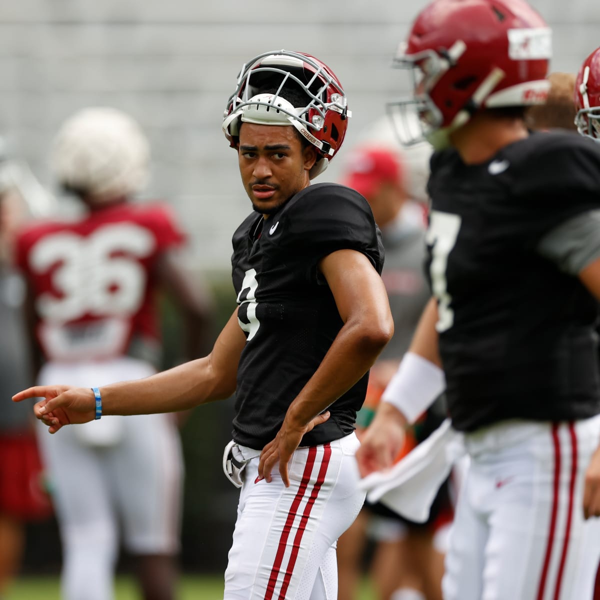 Nil Deals Not A Distraction For Alabama Players Sophomore Qb Bryce Young Sports Illustrated Alabama Crimson Tide News Analysis And More