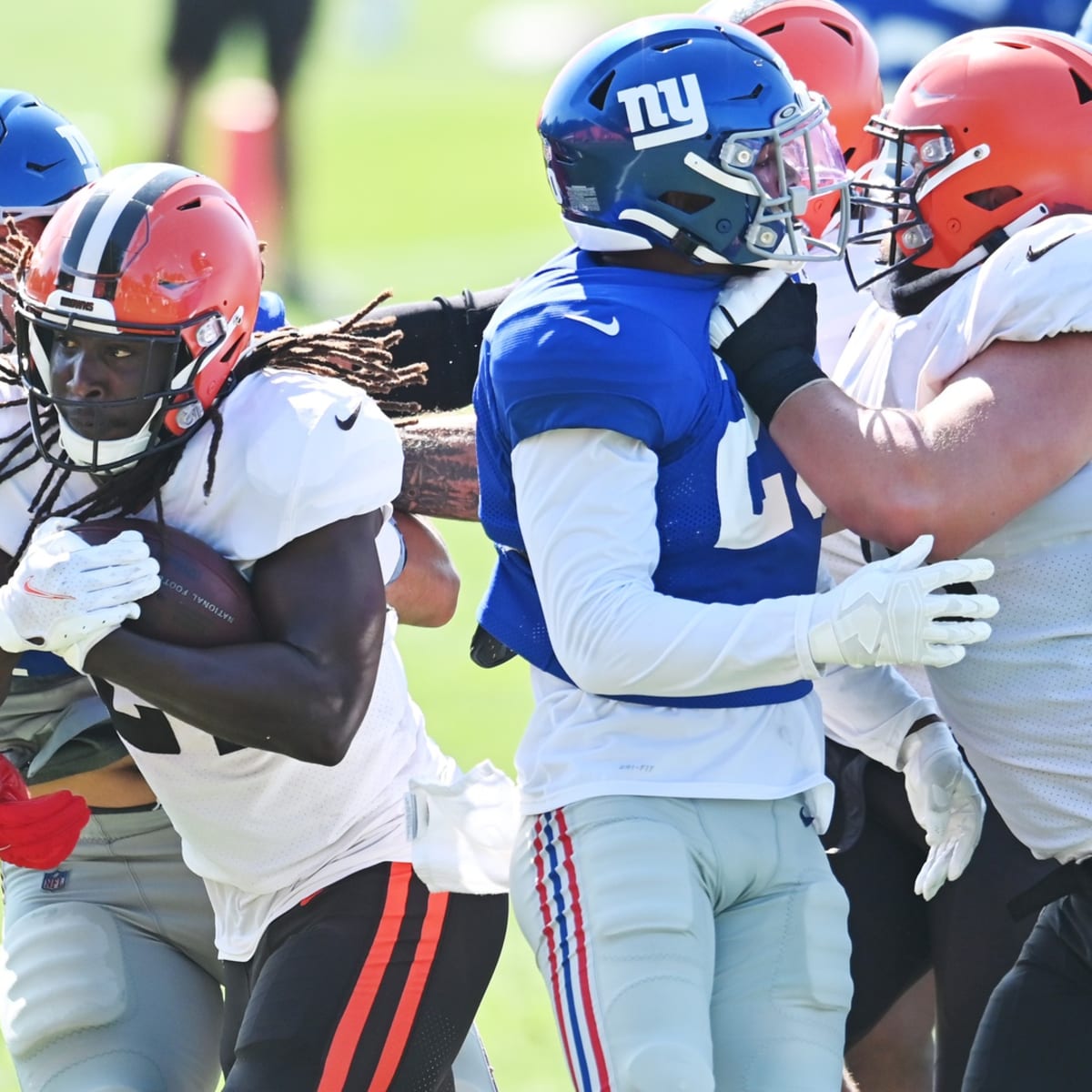 new york giants to sit most of their starters in game vs browns sports illustrated new york giants news analysis and more