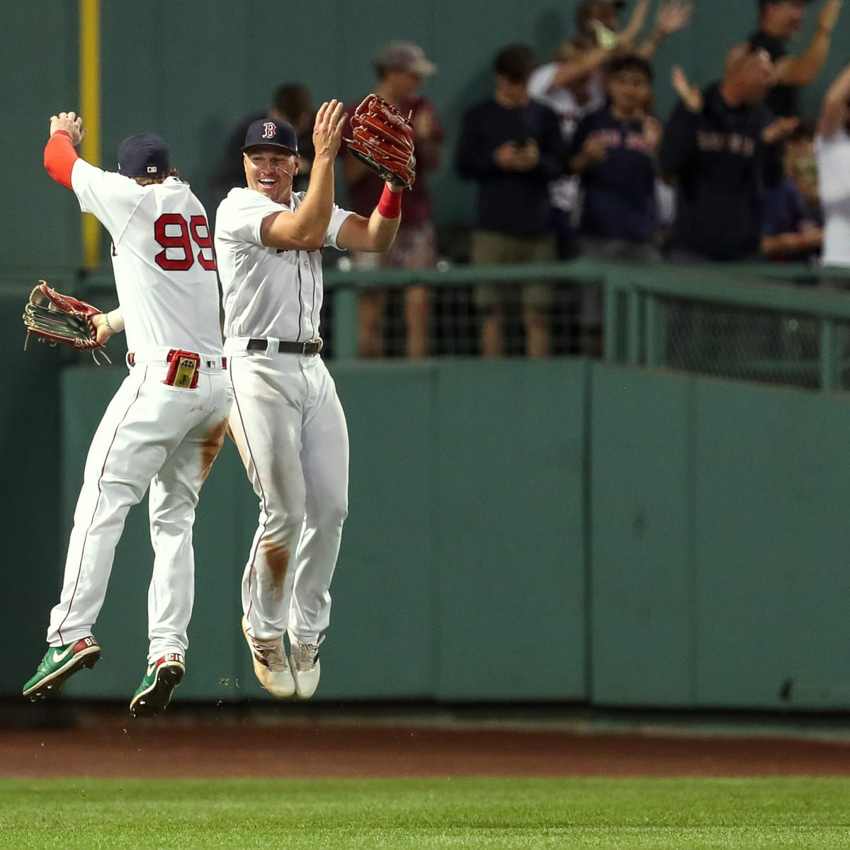 Red Sox-Rays: Hunter Renfroe's throw wins the game (video