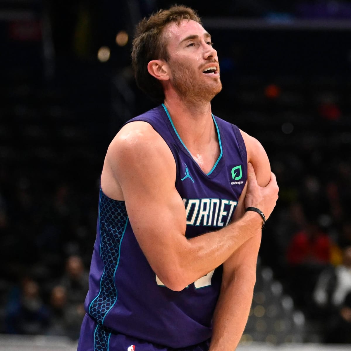 Gordon Hayward signs with Hornets after talking to Michael Jordan - Sports  Illustrated