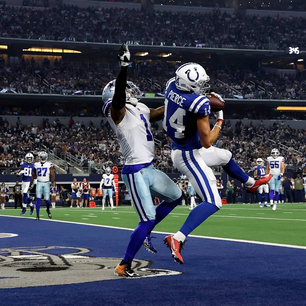 Indianapolis Wide Receiver Alec Pierce Logs Career-Best NFL Game In Colts  Loss - All Bearcats