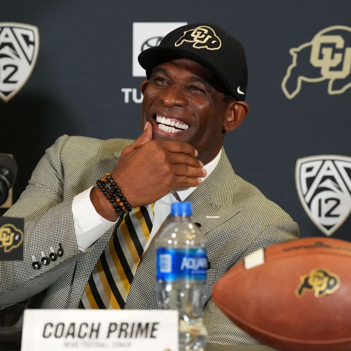 Colorado's Deion Sanders Hires Alabama's Charles Kelly As DC - Sports  Illustrated