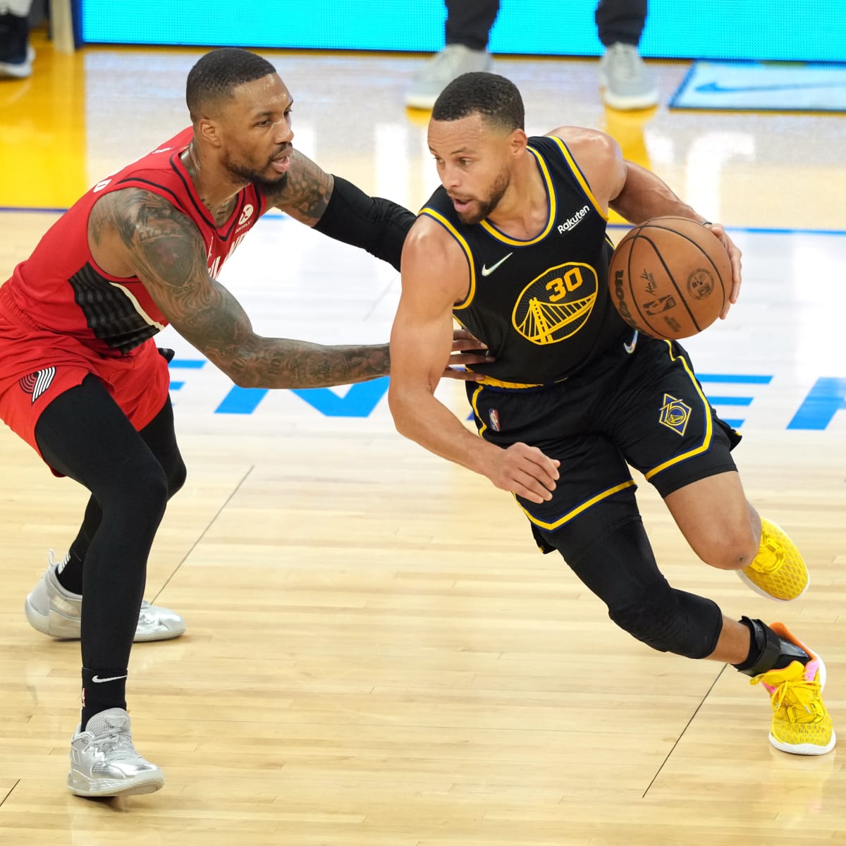 Stephen Curry isn't hunting his usual kamikaze shots, and Damian Lillard  explains the dilemma he's facing 