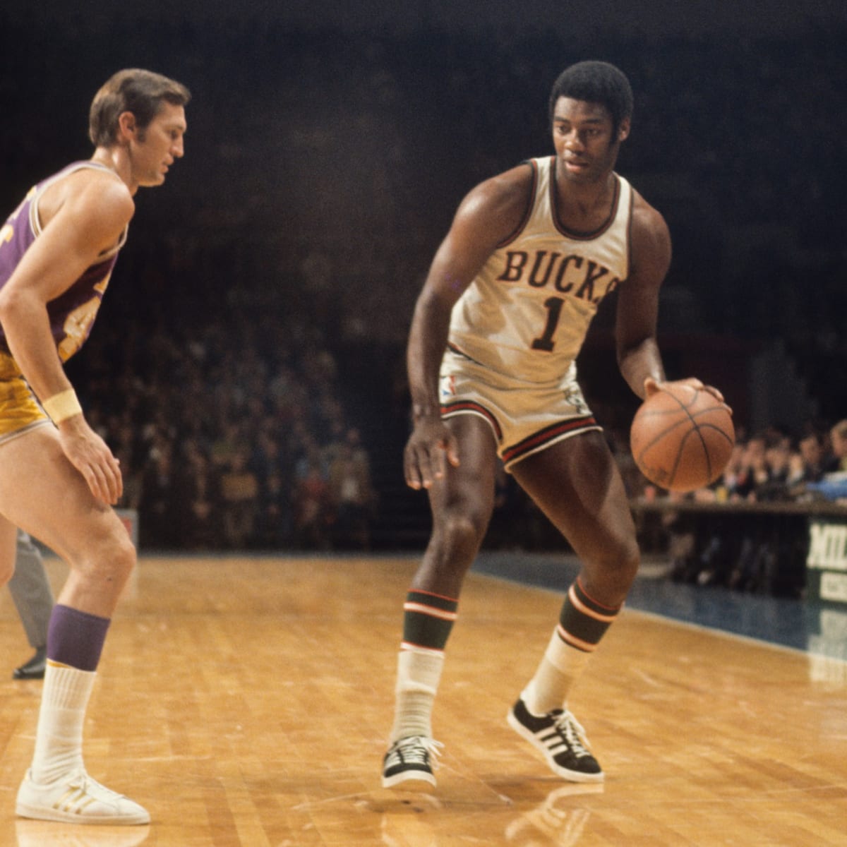 Remembering Oscar Robertson's years with the Milwaukee Sports Illustrated Milwaukee News, Analysis More
