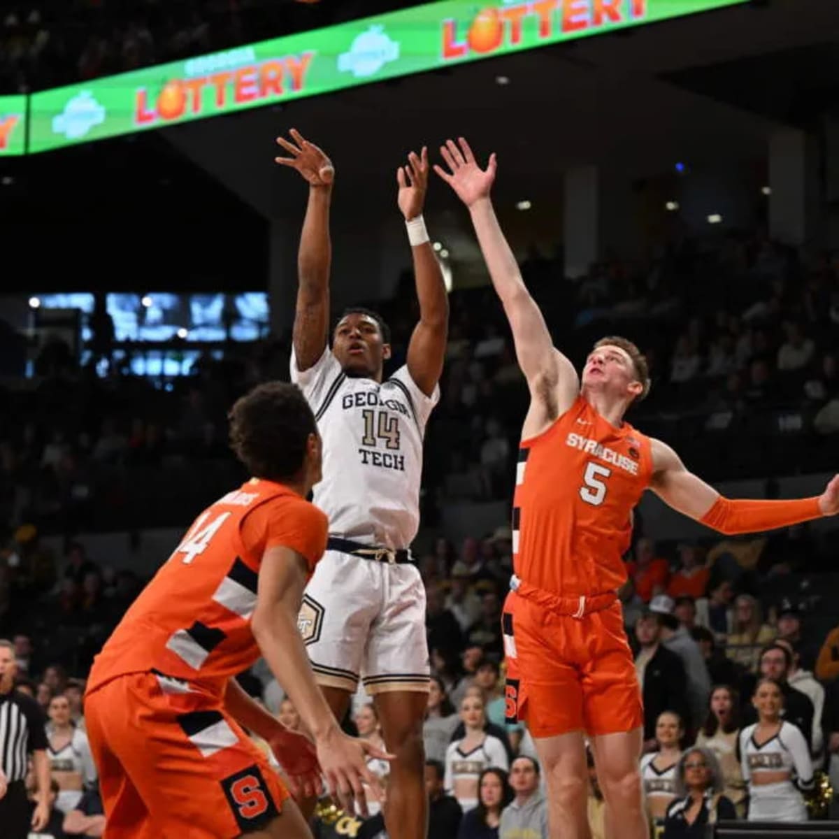Syracuse men's basketball heads to NYC amid inquiry
