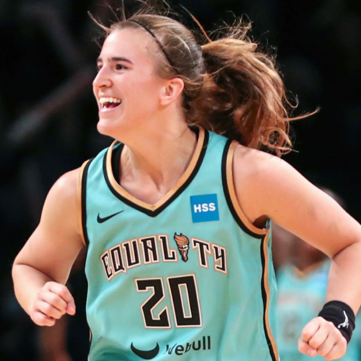 WNBA Star Sabrina Ionescu Is Engaged to Raiders’ Hroniss Grasu - sol-inc.jp
