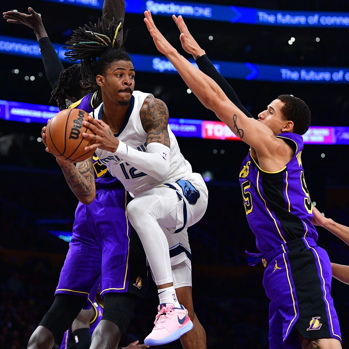 Lakers News: Shorthanded Lakers Fall To Timberwolves, Juan Toscano