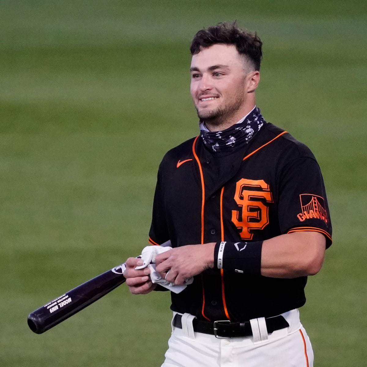 SF Giants call up '22 pick batting nearly .400 in the minors: report