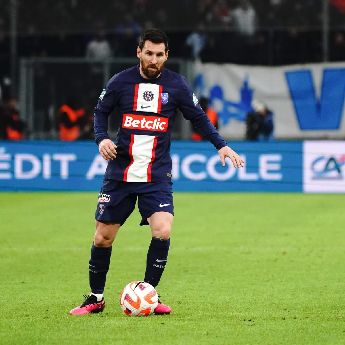 Lionel Messi PSG jersey 