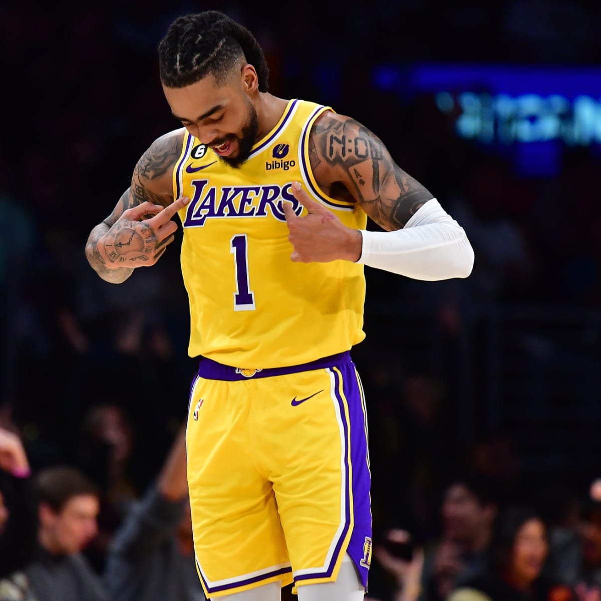 Lakers News: D'Angelo Russell shared the origins of his 'ice in my veins'  celebration - Silver Screen and Roll