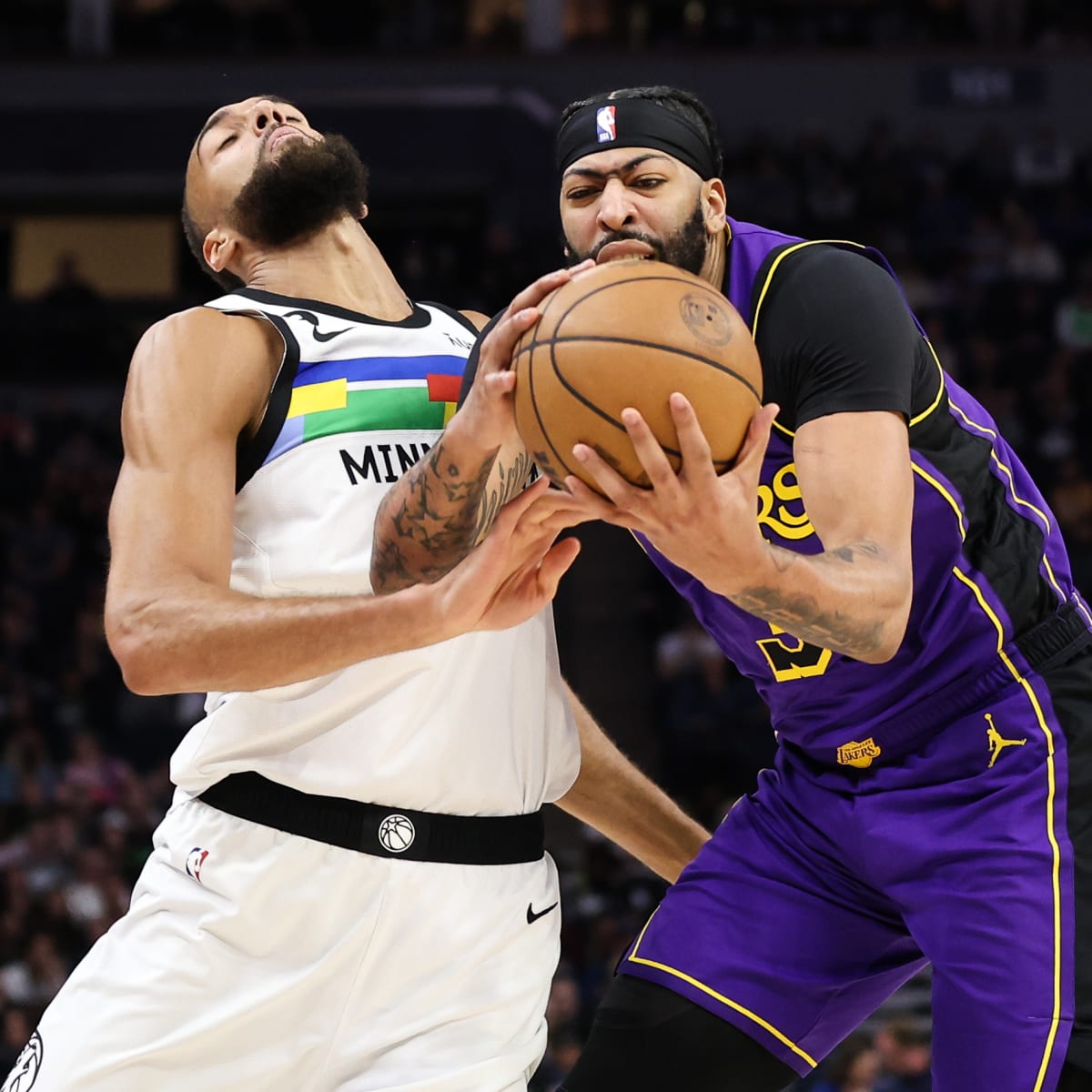 Rudy Gobert's 20-20 helps Timberwolves send Lakers to 0-5