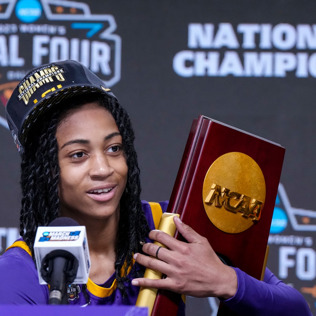 LSU's Alexis Morris and LaDazhia Williams Selected in WNBA Draft - Sports  Illustrated LSU Tigers News, Analysis and More.