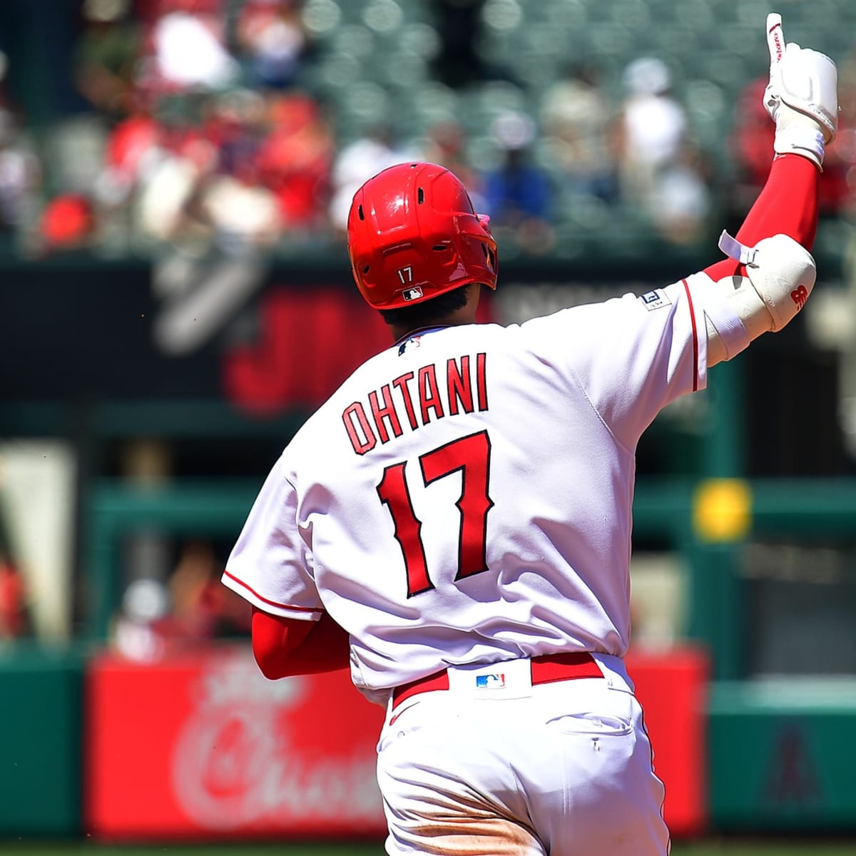 Watch: Shohei Ohtani Rocks Angels New Home Run Hat for the 1st Time - Los  Angeles Angels