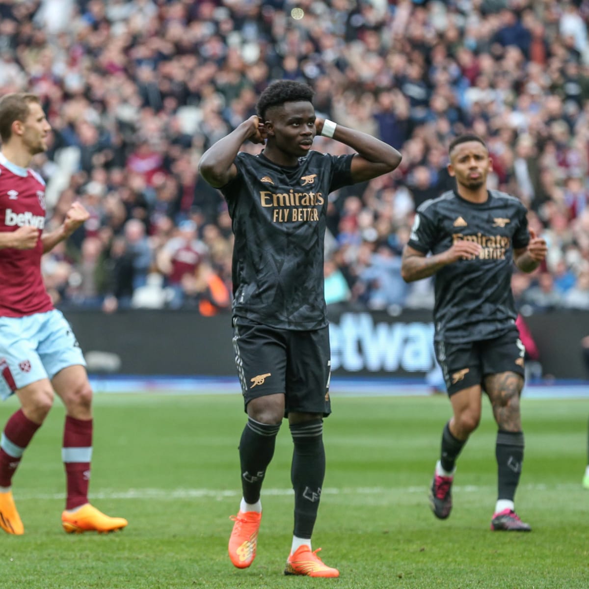 Bukayo Saka misses penalty vs West Ham as Arsenal slip up in EPL