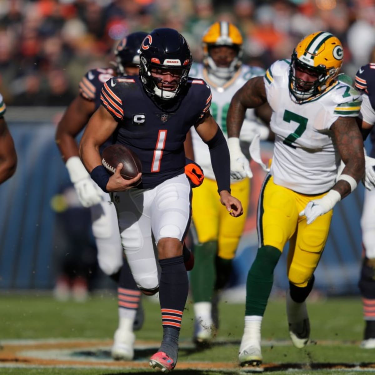 Packers at Bears in Week 1 of 2023 NFL Season: Who's Favored? - Sports  Illustrated Green Bay Packers News, Analysis and More