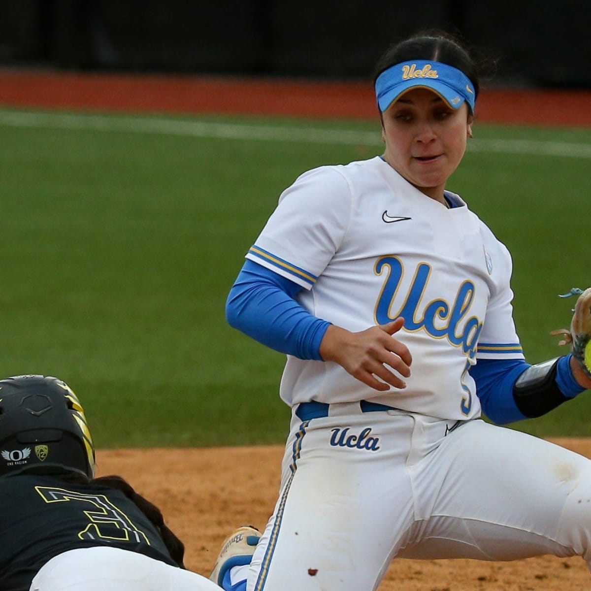 UCLA Baseball Announces 2022 Schedule, Inaugural Pac-12 Tournament on the  Slate - Sports Illustrated UCLA Bruins News, Analysis and More