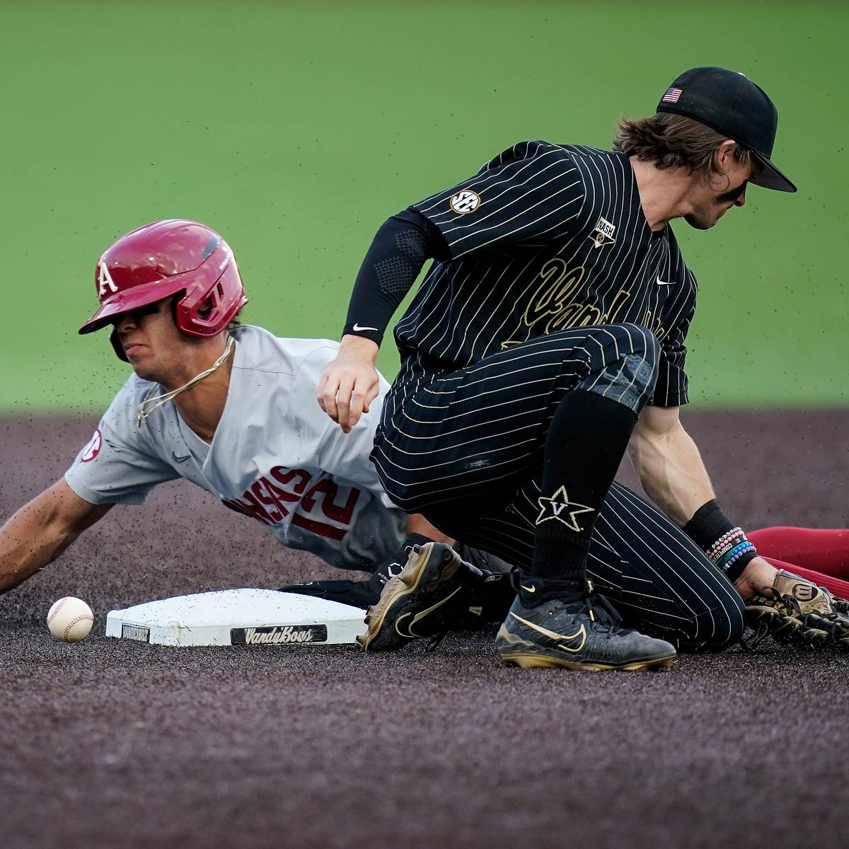 How Does The NCAA Baseball Tournament, College World Series Work? - Sports  Illustrated TCU Killer Frogs News, Analysis and More