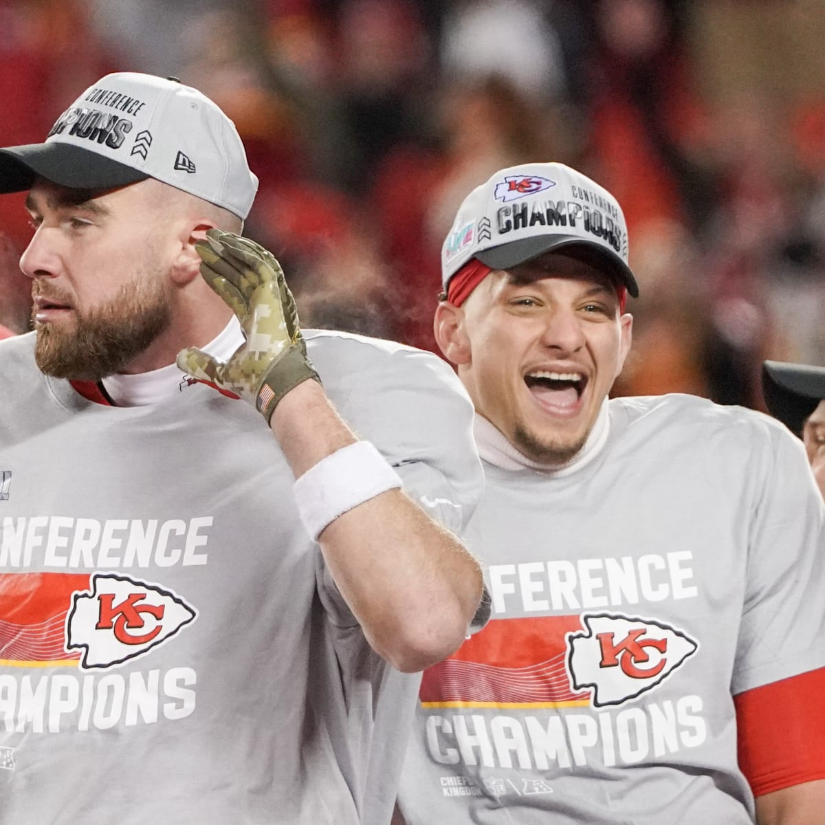Patrick Mahomes, Travis Kelce Share Hilarious Moment During Chiefs