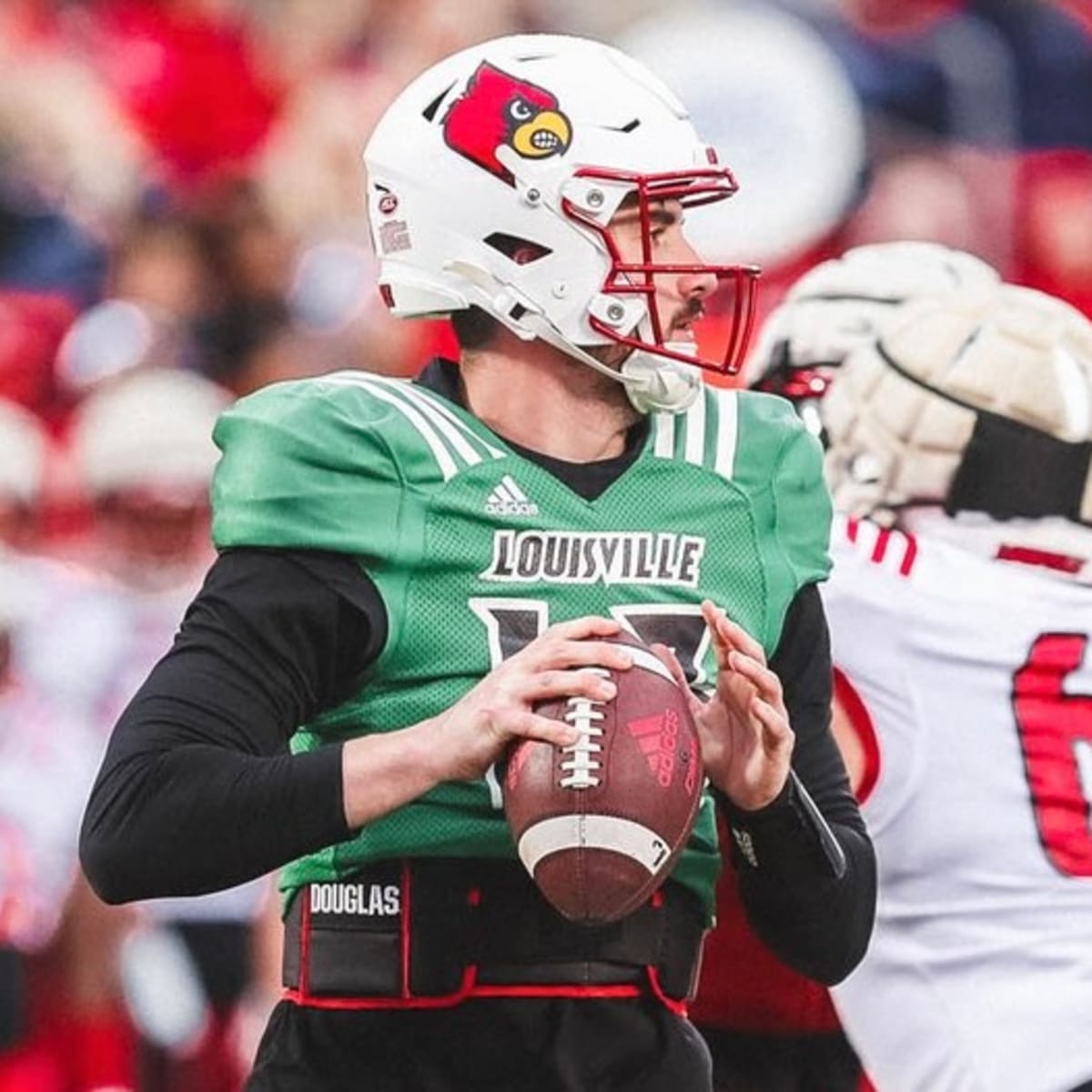 Louisville Cardinals quarterback Evan Conley looks on during a News  Photo - Getty Images