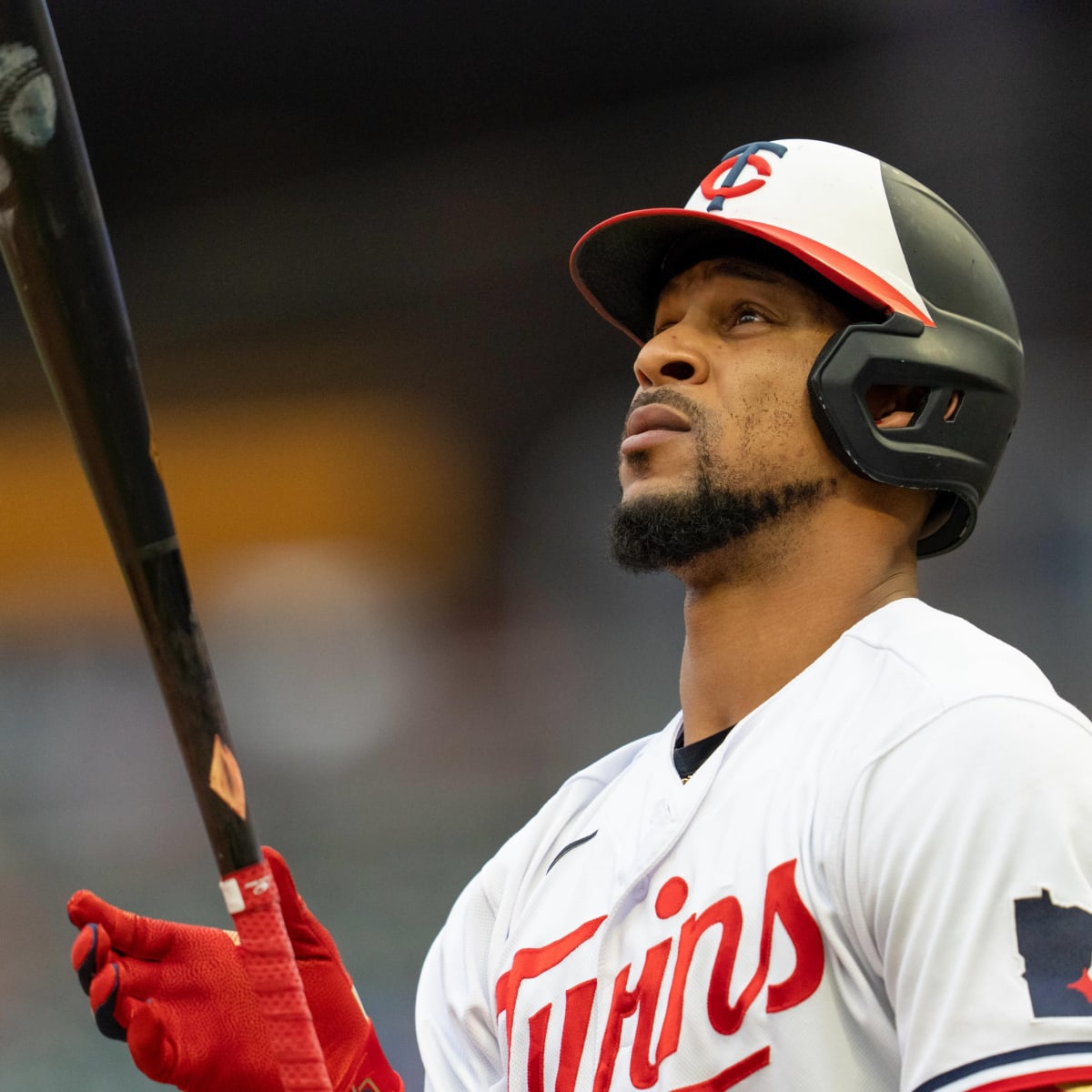 Which outfield would shag more flies -- One Byron Buxton or 25 Home Run  Derby kids? - ESPN