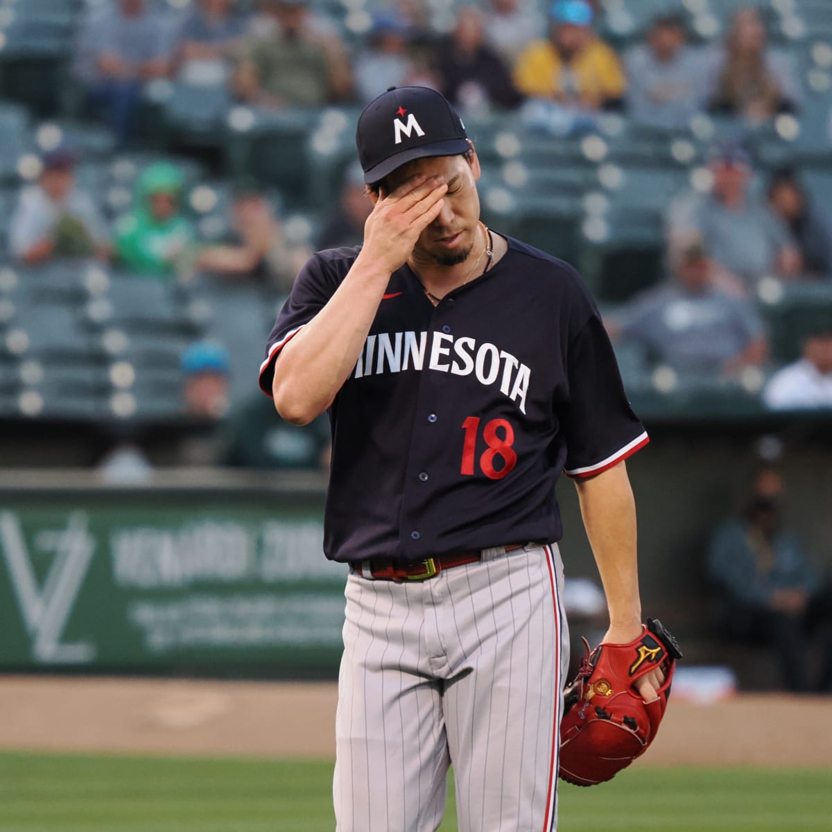 Twins labor to 5-4 win over MLBs worst Oakland As