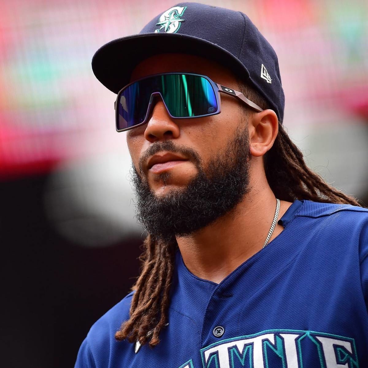 M's players irked at team's plan to sell Jays gear at stadium