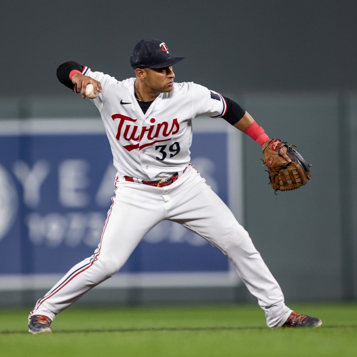 White Sox at Twins Free Live Stream MLB Online, Channel, Time - How to Watch and Stream Major League and College Sports