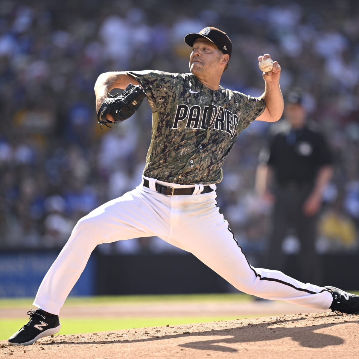 Padres notes: Rich Hill ready for debut with 13th team; Nick