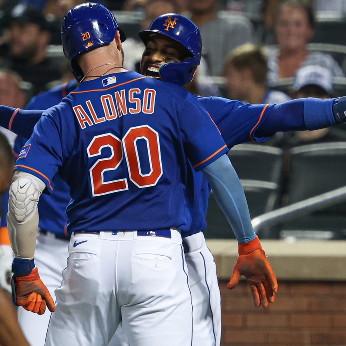 New York Mets Star Pete Alonso Moves Up Lists in Baseball - and Team -  History on Monday Night - Fastball