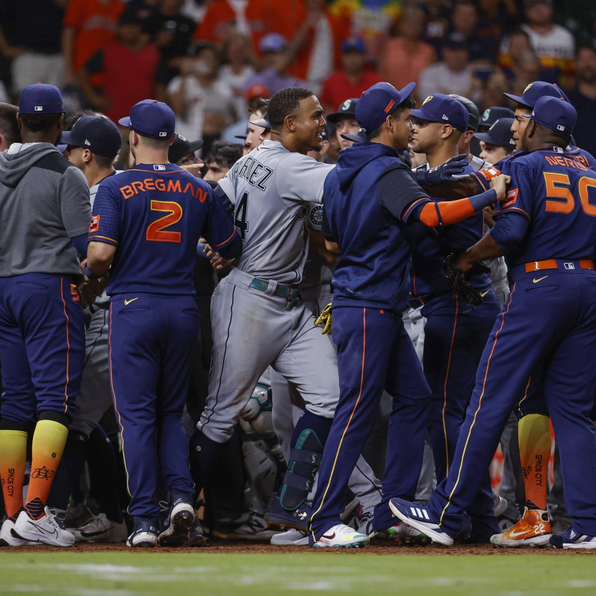 Astros social media goes absolutely savage on Mariners after ALDS sweep