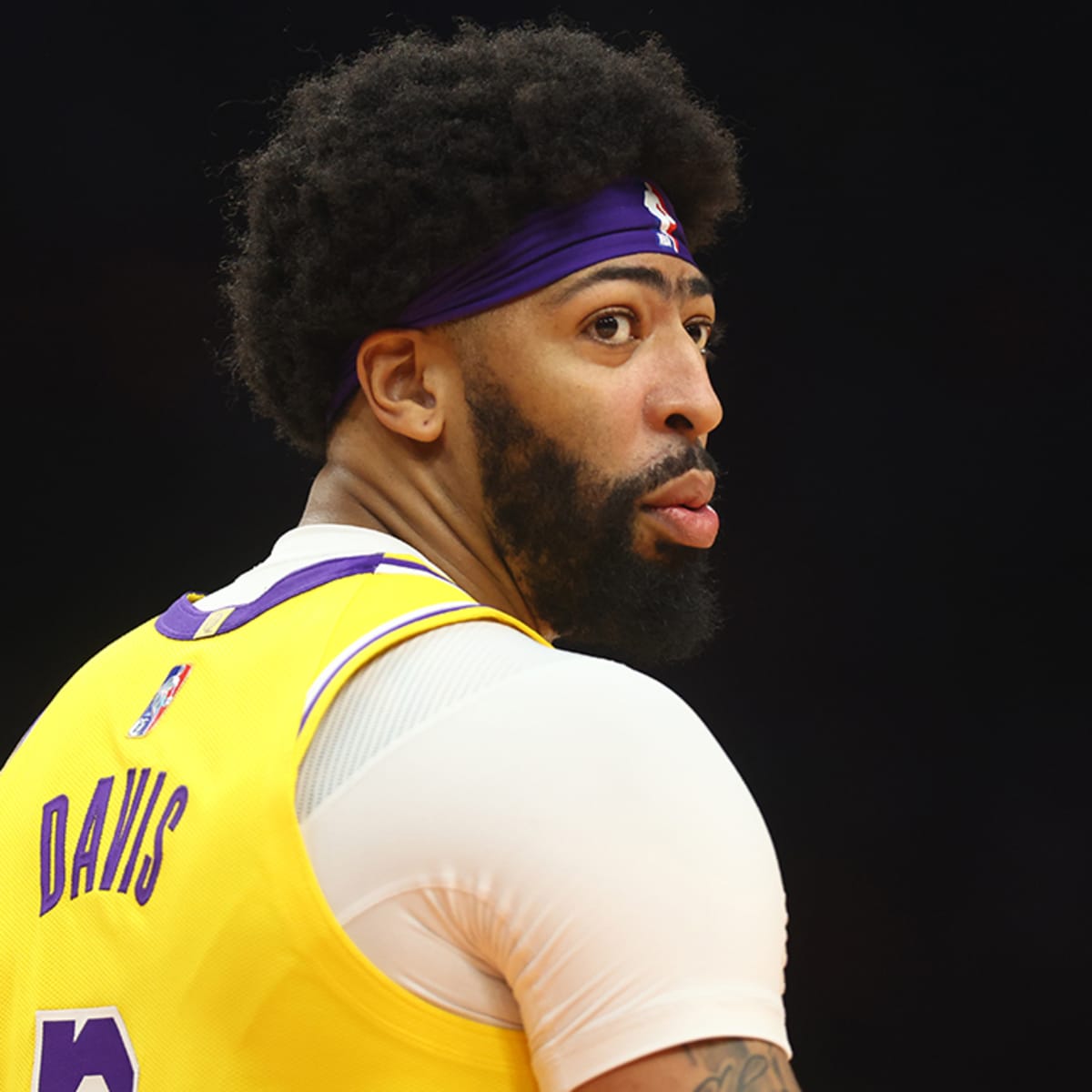 LeBron James Lakers doing their best to make Anthony Davis feel  comfortable in control  Orange County Register