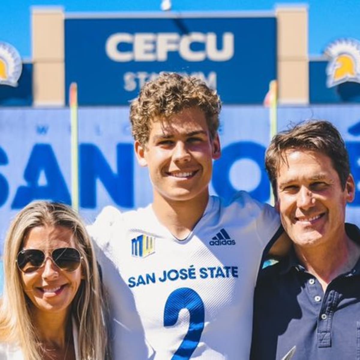 Top 2022 Quarterback Justyn Martin Commits to UCLA Football - Sports  Illustrated UCLA Bruins News, Analysis and More