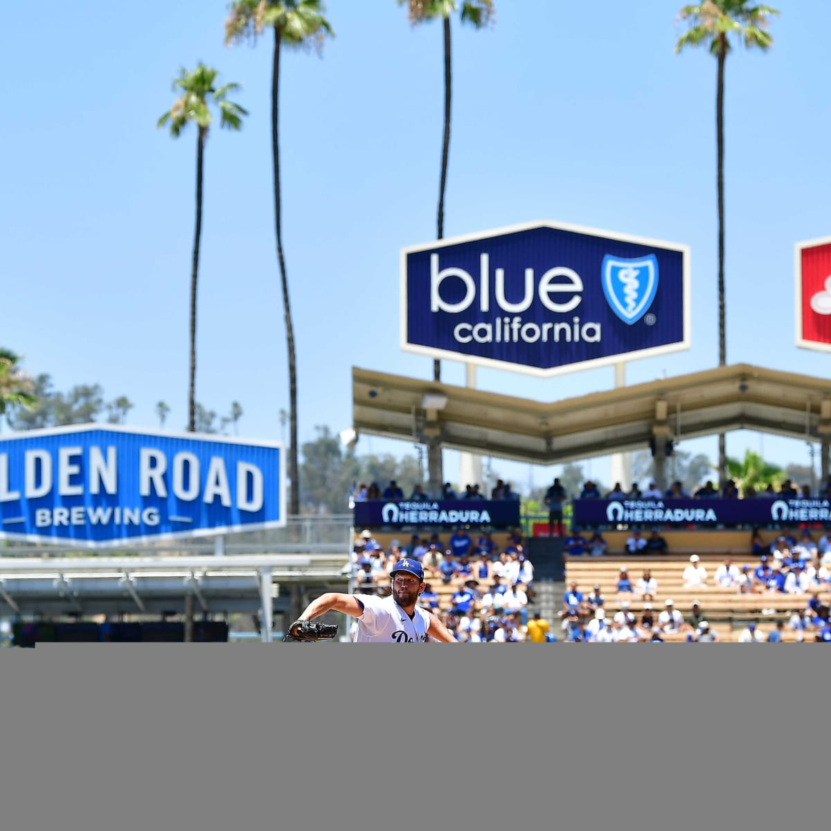 Luggage Storage Dodger Stadium - 24/7 - From $0.95/hour or $5.95/day