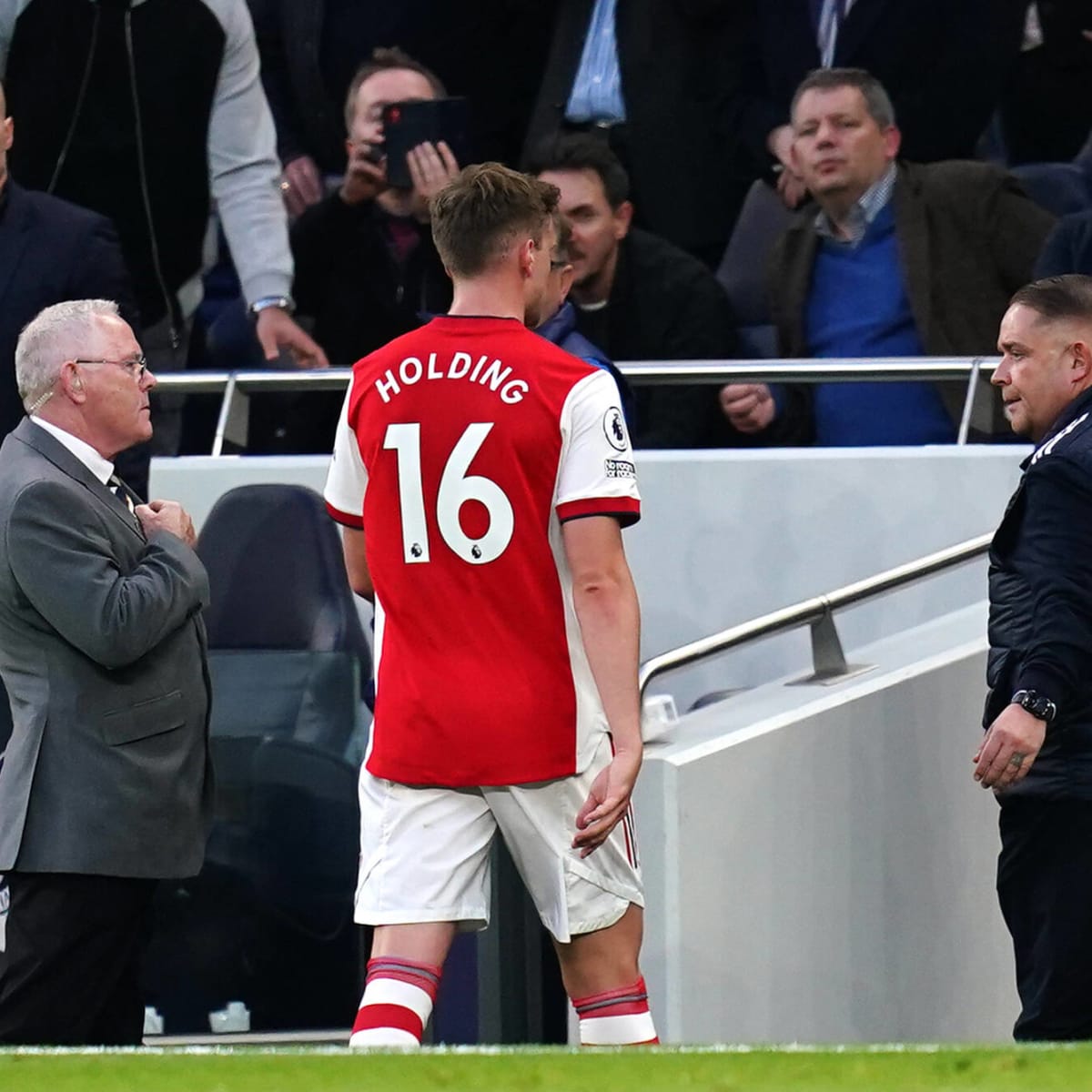 Rob Holding makes Arsenal's red card record even worse at Spurs - Futbol on  FanNation