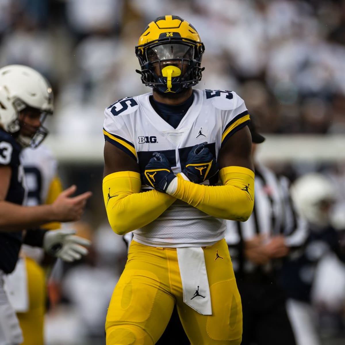 David Ojabo finalizes contract, the 262nd and final 2022 NFL draft pick to  sign - Baltimore Beatdown