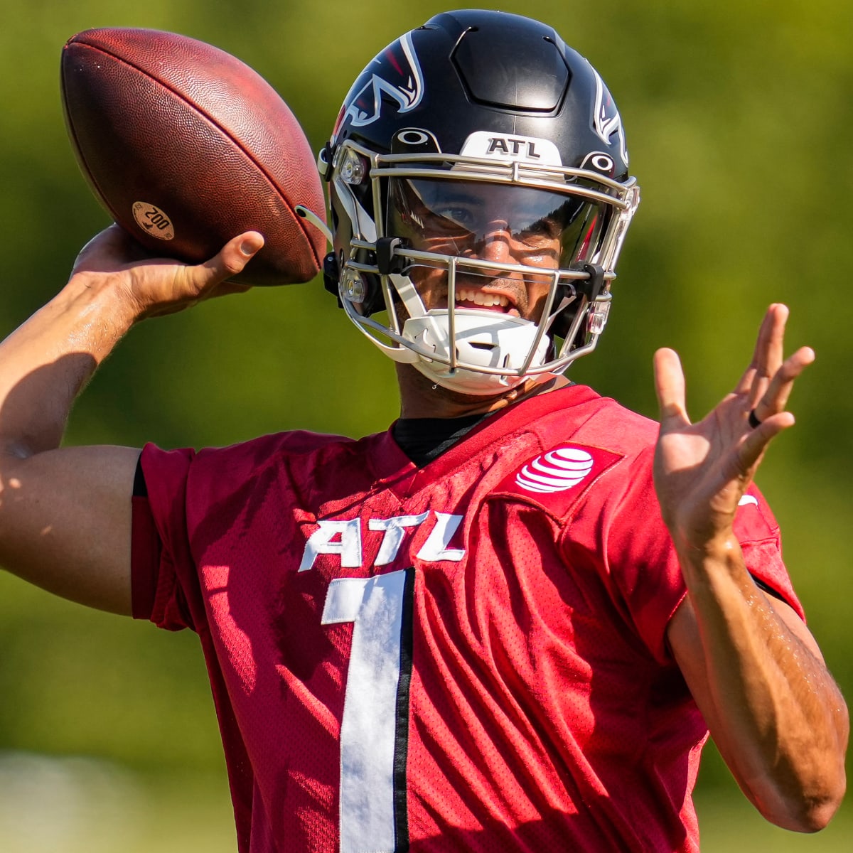 Atlanta Falcons Name Marcus Mariota Starting Quarterback to Begin 2022  Season - Sports Illustrated Oregon Ducks News, Analysis and More