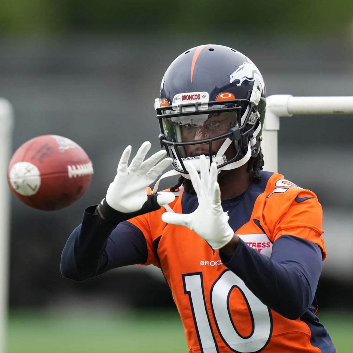 Denver Broncos' WR Jerry Jeudy has Been Attending Quarterback Meetings to  Bond with Russell Wilson - Sports Illustrated Mile High Huddle: Denver  Broncos News, Analysis and More
