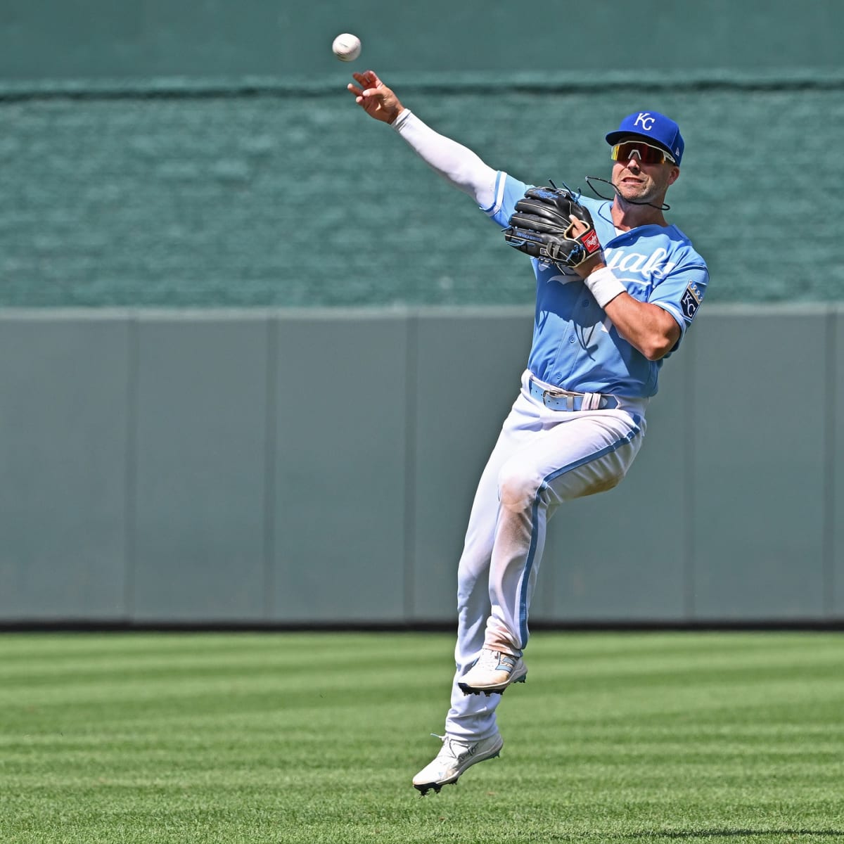 Blue Jays Trade For Royals INF/OF Whit Merrifield - Sports