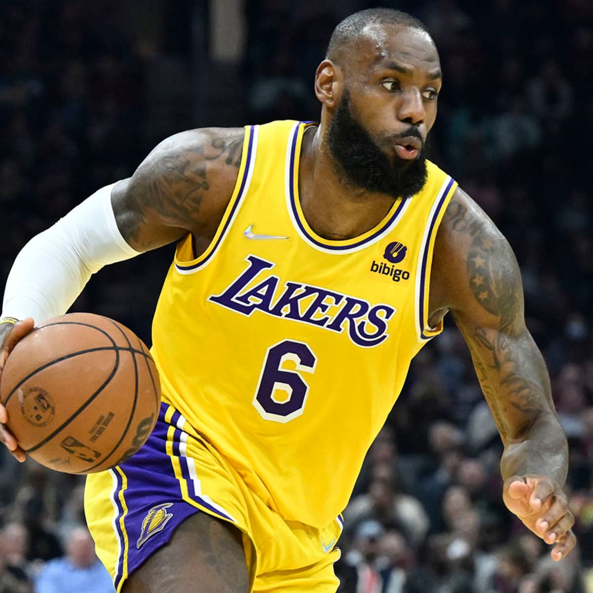 LeBron James hinting at roster changes on the Lakers