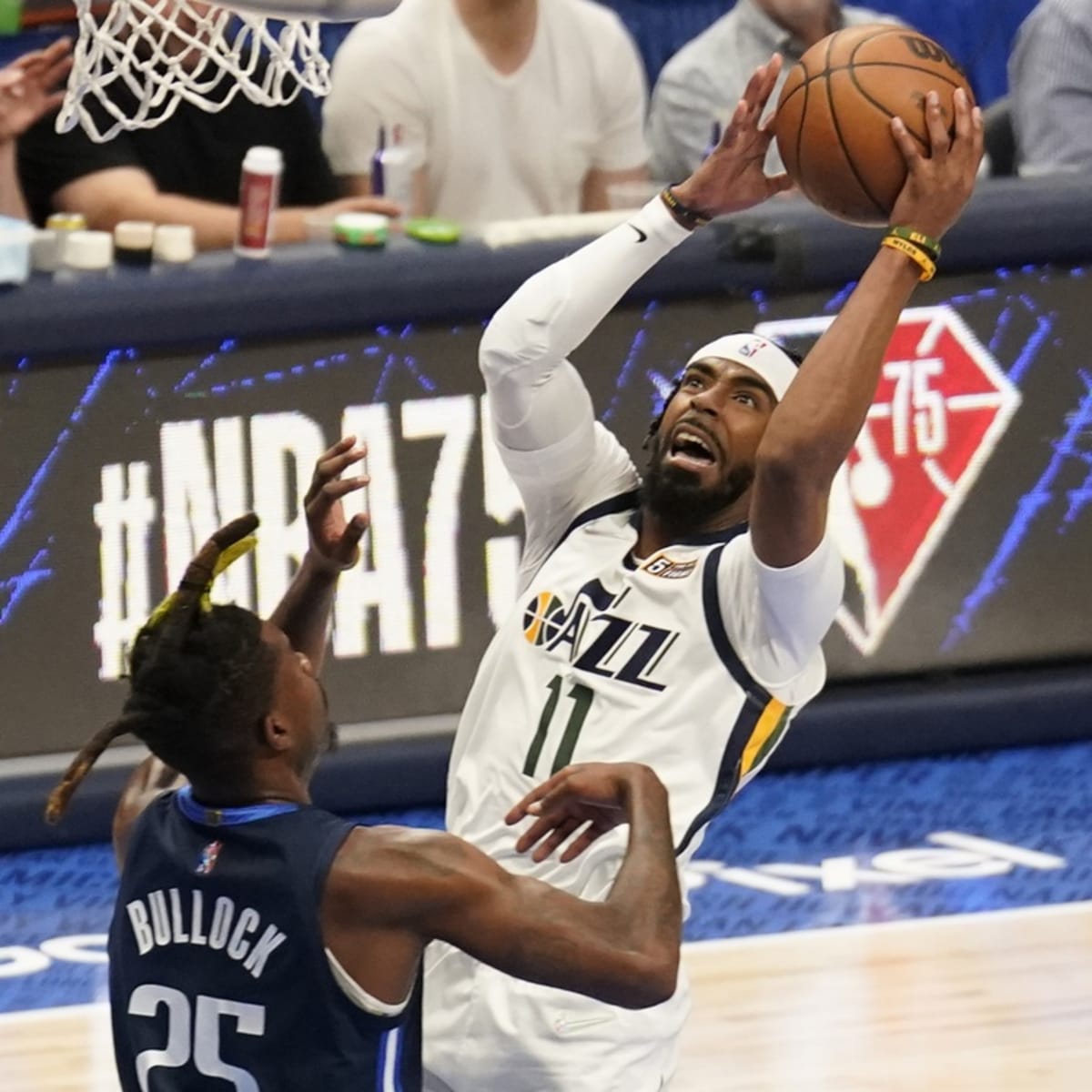 Mavs-Jazz Game 3 Donuts: Dallas Rolls Early, Hangs on Late 126-118 - Sports  Illustrated Dallas Mavericks News, Analysis and More